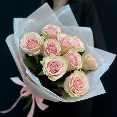 Букет из 9 розовых роз – нежность в каждом лепестке Еманжелинск Челябинская область