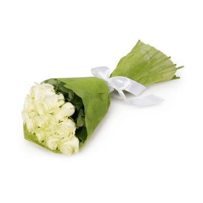 Букет из белых роз в фетре Еманжелинск Челябинская область