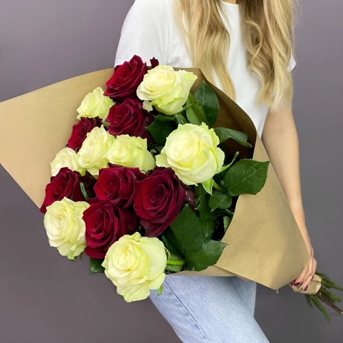 Букет «Инь-Ян» – гармония страсти и чистоты Еманжелинск Челябинская область