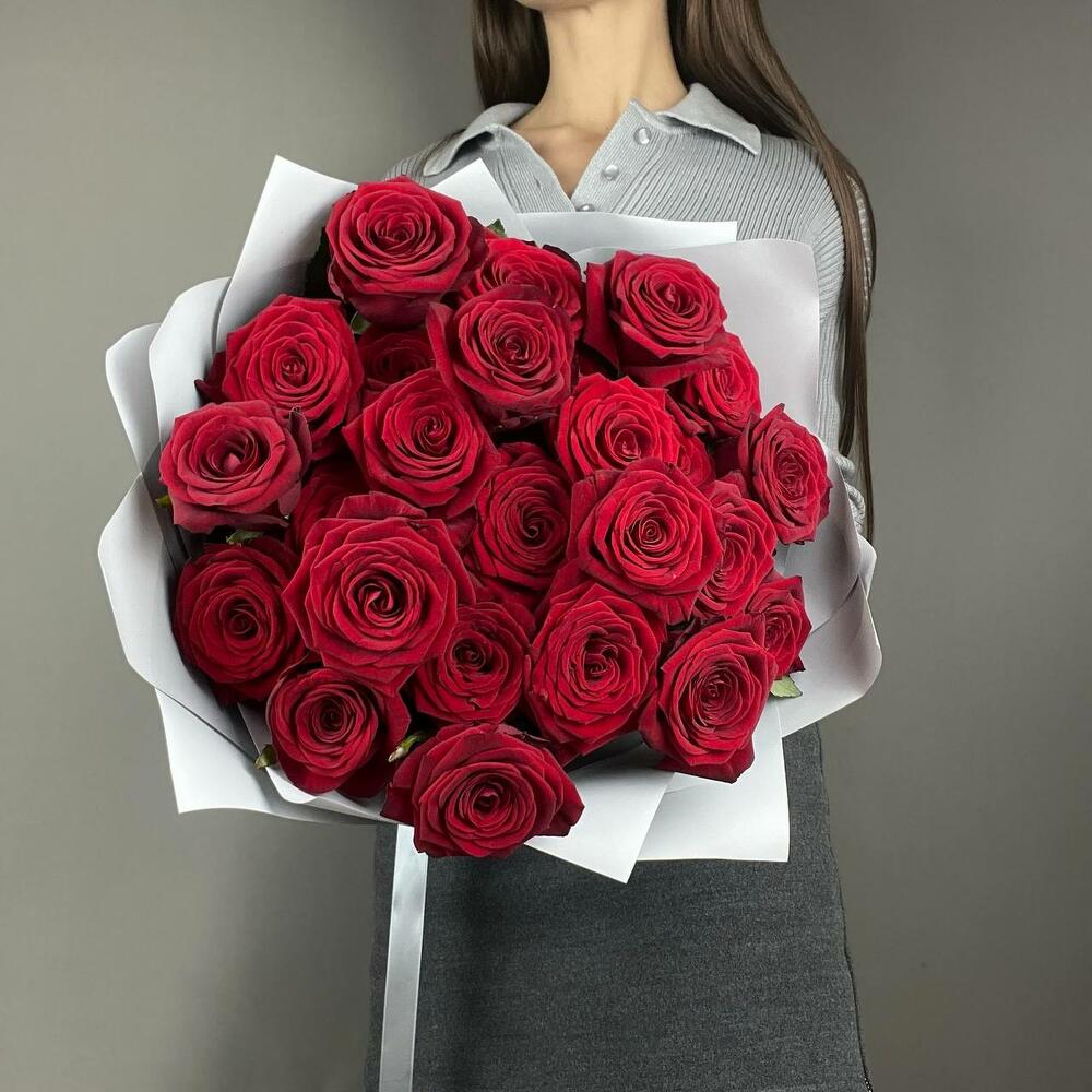 «Королевский бархат» – 25 роскошных красных роз из Эквадора  Еманжелинск Челябинская область