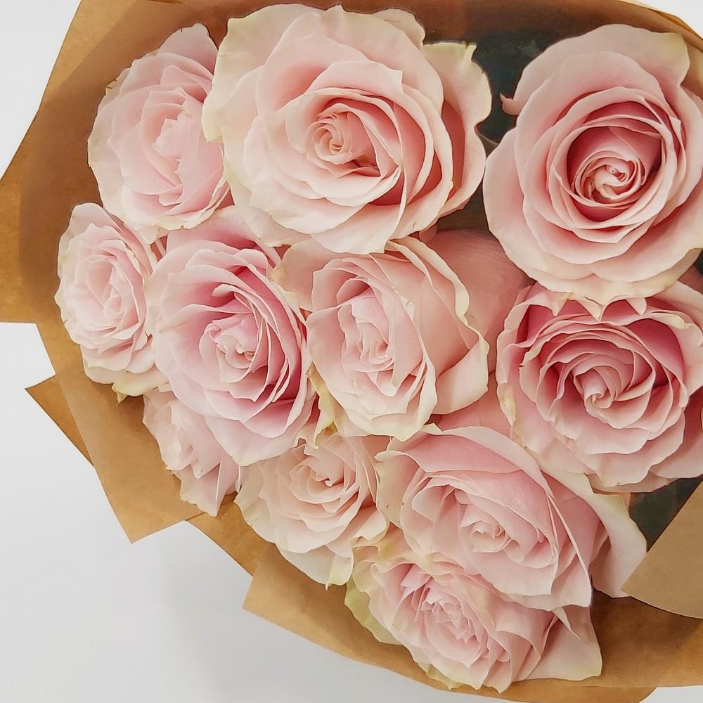 Букет из 11 розовых роз – нежность в каждом лепестке Еманжелинск Челябинская область