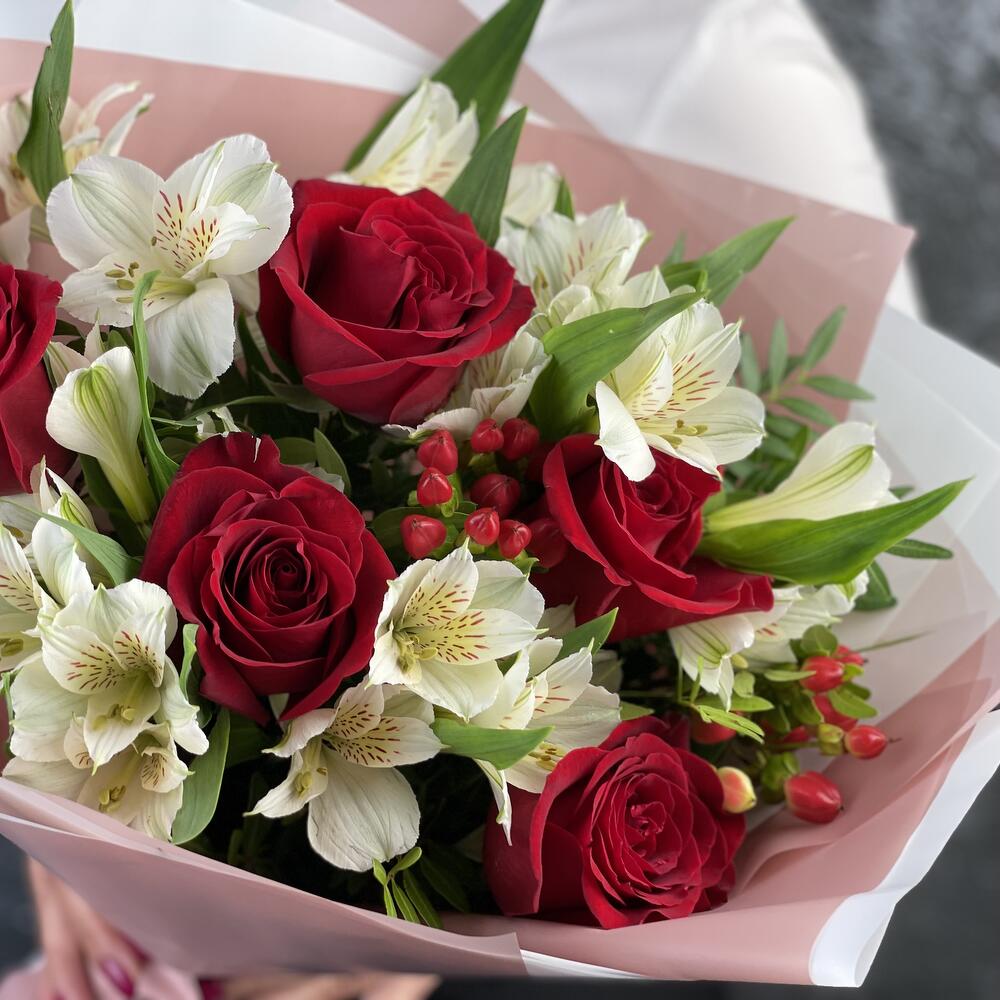 Букет «Нуар» – контраст страсти и нежности Еманжелинск Челябинская область