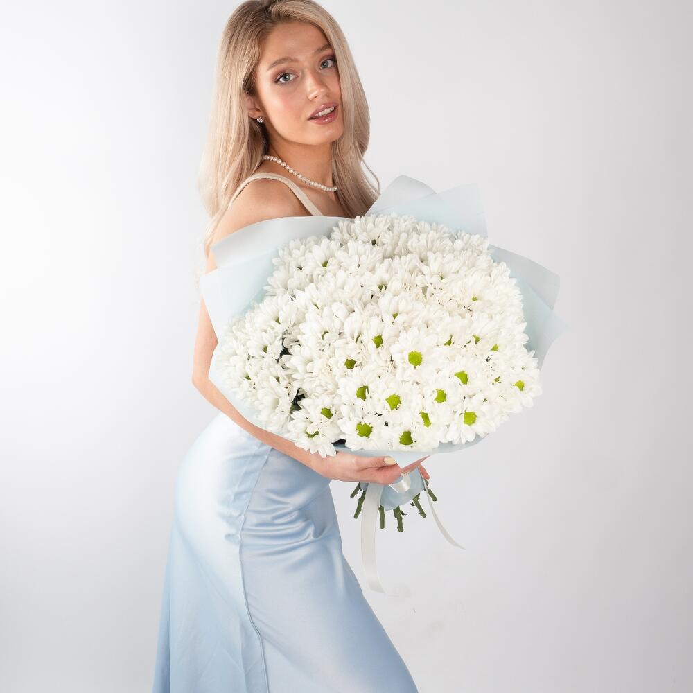 Букет «Ромашковое чудо» – летнее настроение в белых хризантемах Еманжелинск Челябинская область