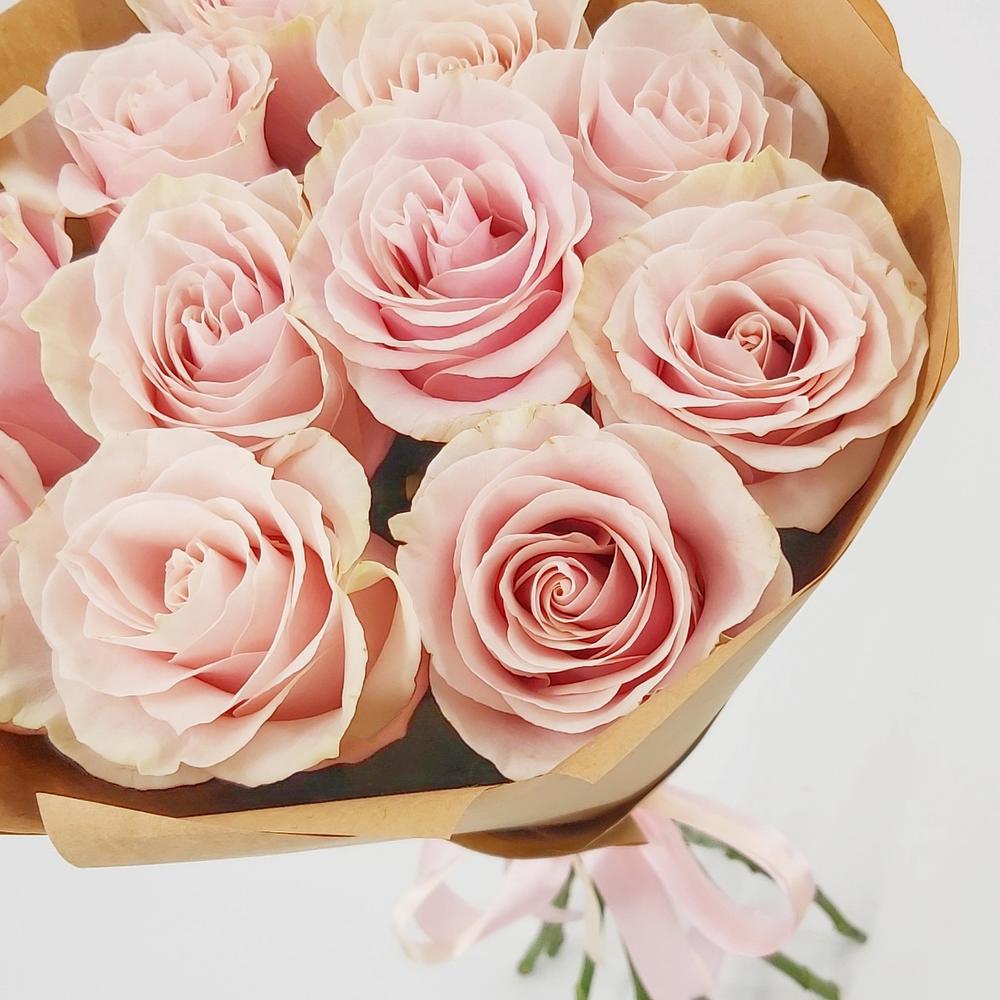 Букет из 11 розовых роз – нежность в каждом лепестке Еманжелинск Челябинская область