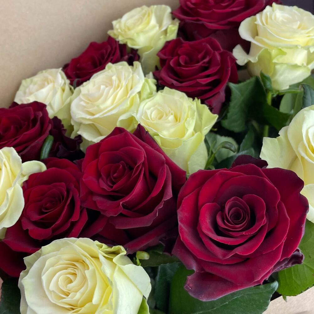 Букет «Инь-Ян» – гармония страсти и чистоты Еманжелинск Челябинская область